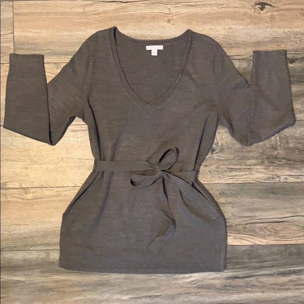 NY&CO gray sweater